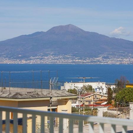 Super Attico Vista Mare Con Piscina Apartment Sorrento Exterior photo