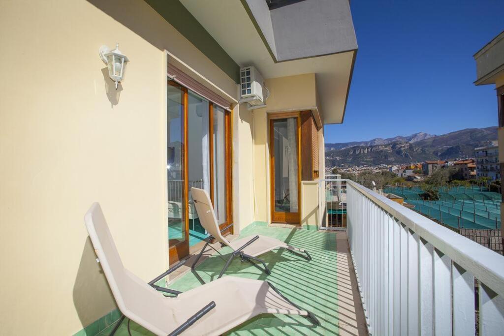 Super Attico Vista Mare Con Piscina Apartment Sorrento Exterior photo