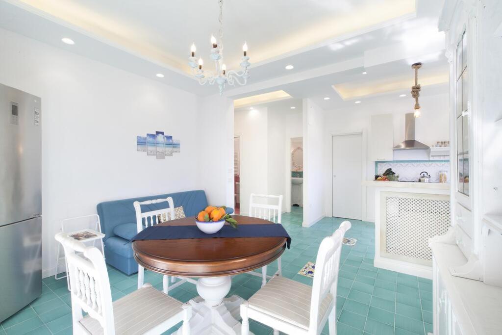 Super Attico Vista Mare Con Piscina Apartment Sorrento Exterior photo